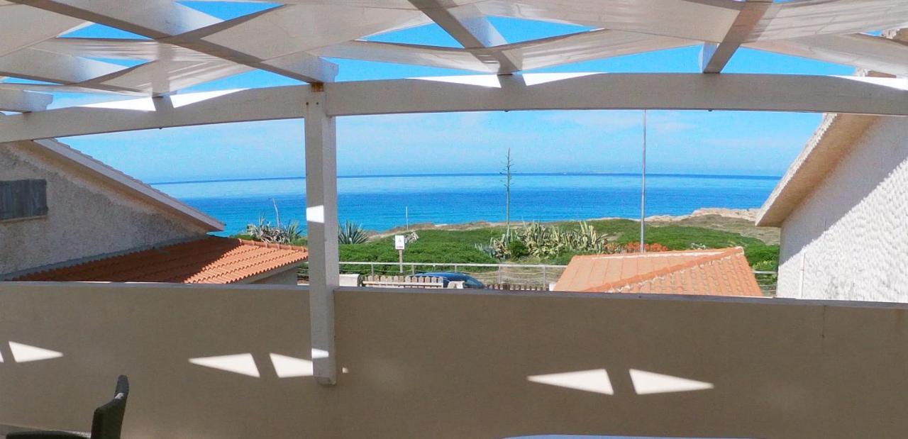 Fronte Mare S'Arena Scoada Apartment Putzu Idu Exterior photo